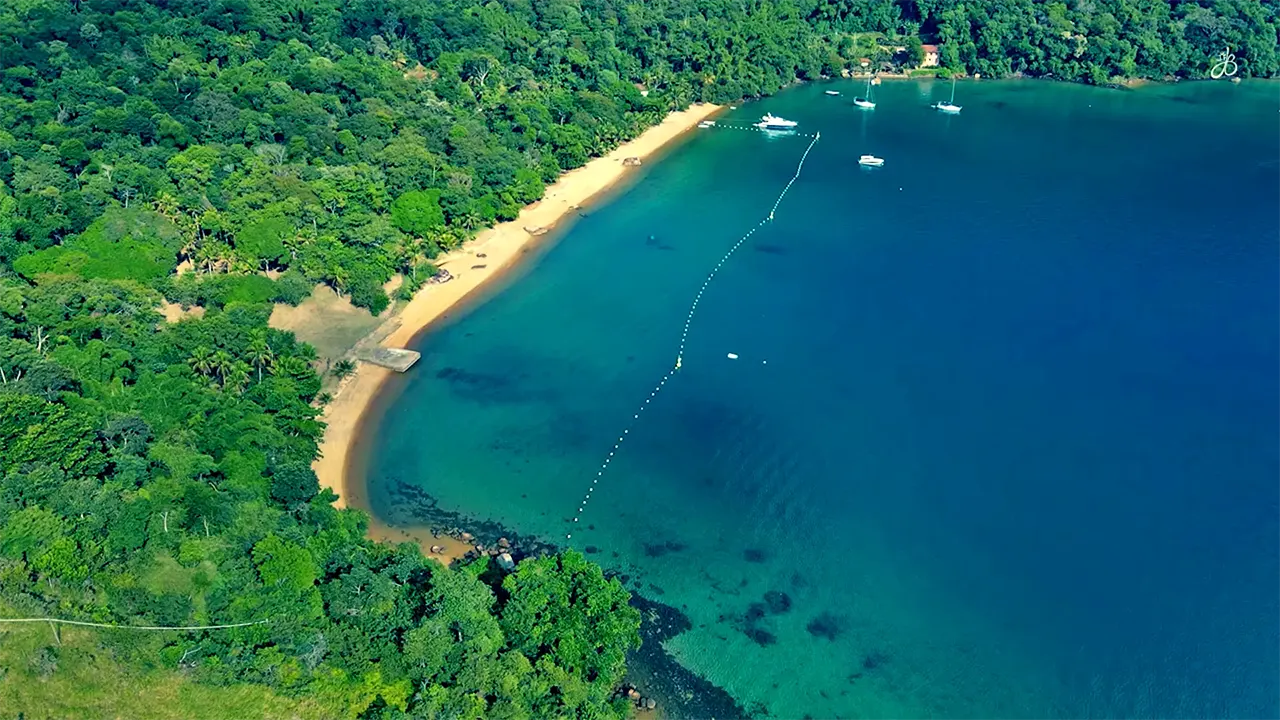 O Refúgio de Águas Paradas: Descubra a Praia de Ubatubinha